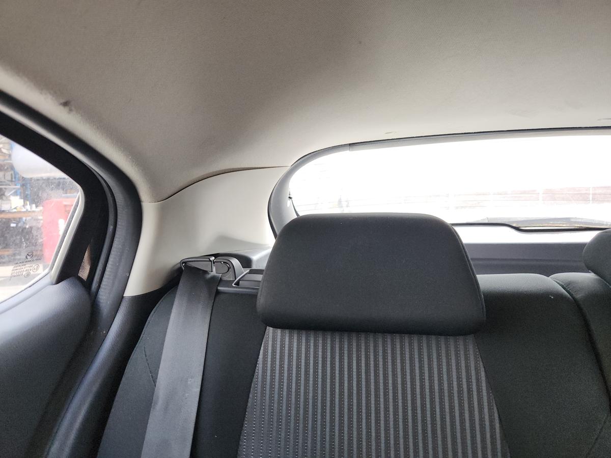 1000945880-Headrest 2nd Row Right