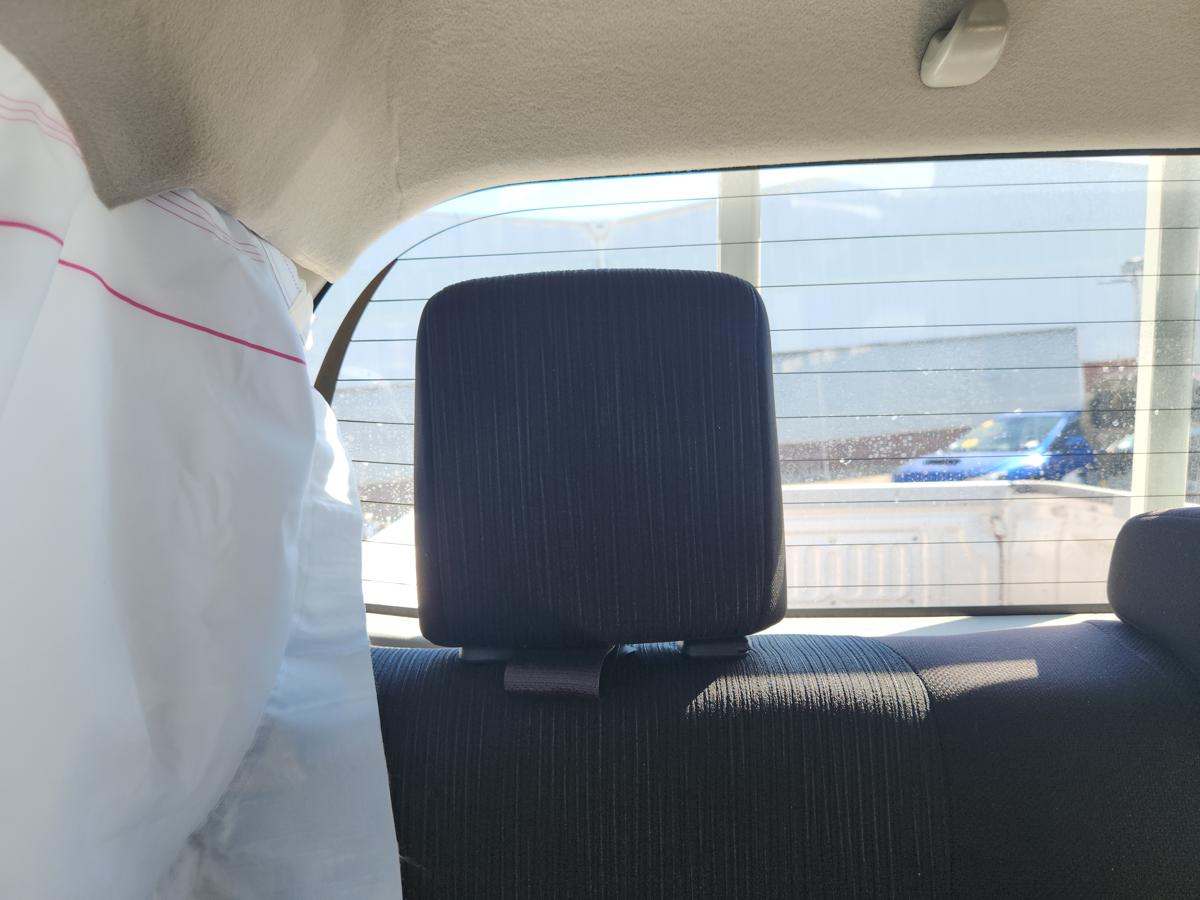 1000928165-Headrest 2nd Row Right