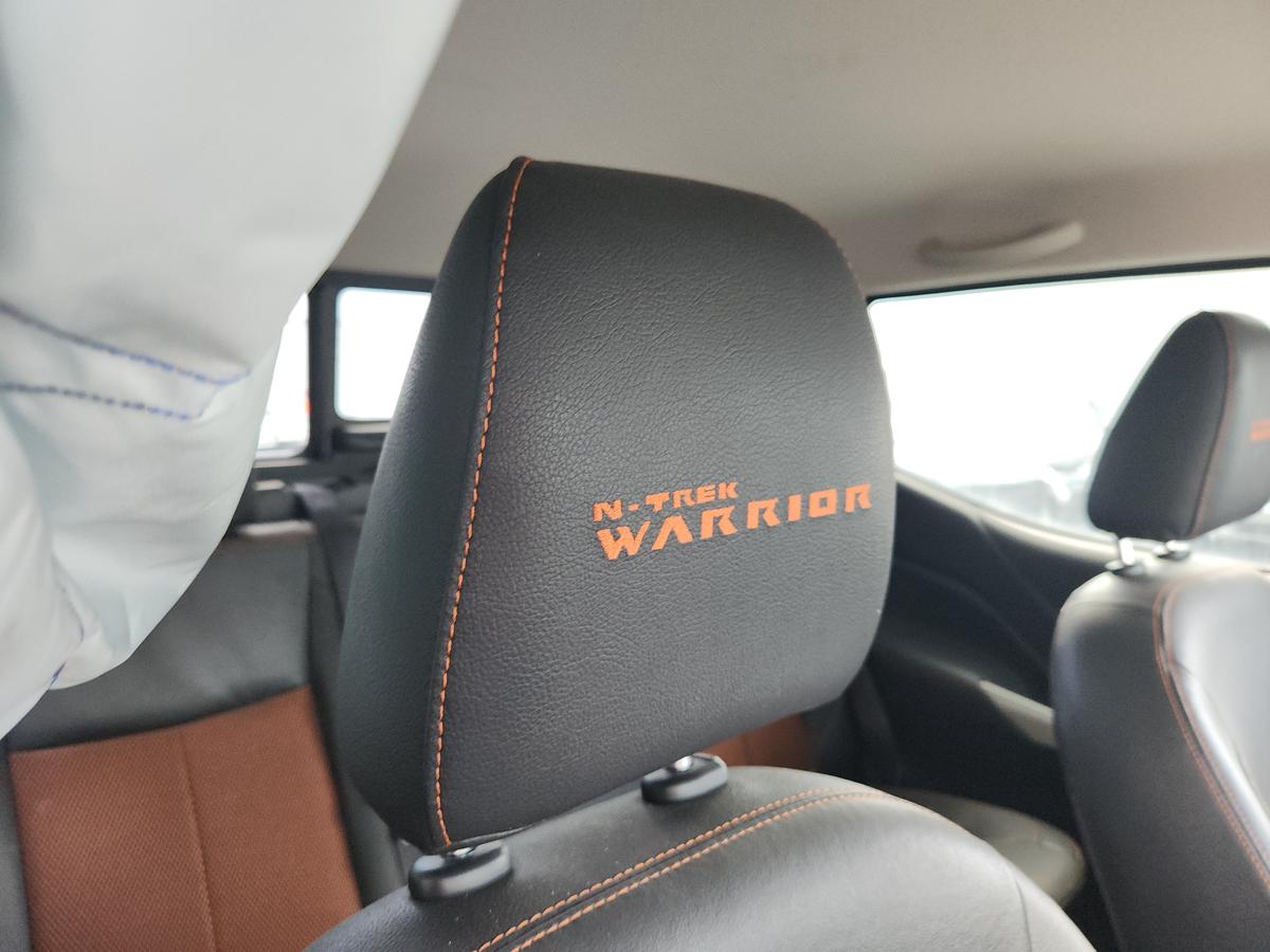 1000932931-Headrest Right Front