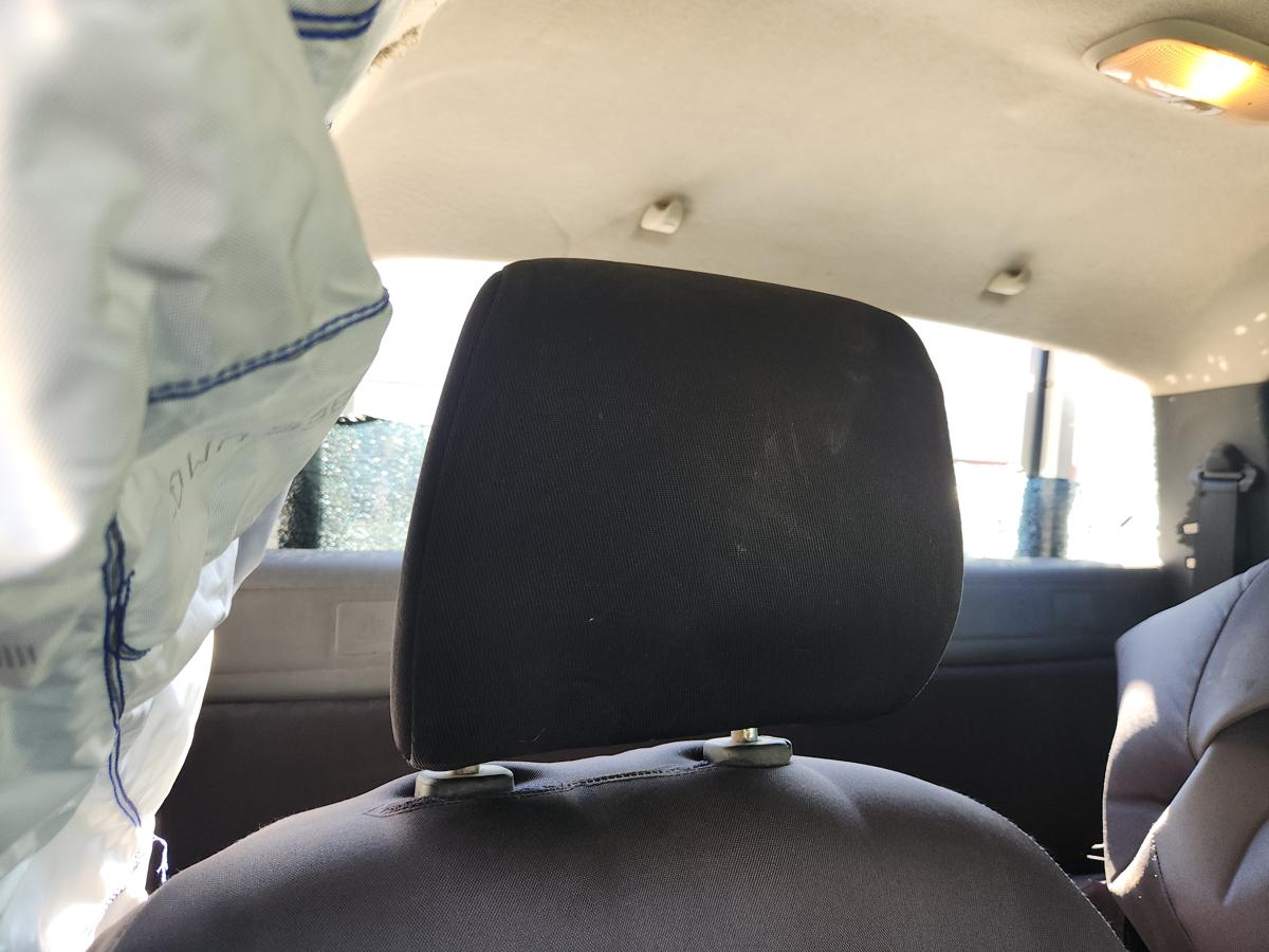 1000944092-Headrest Right Front