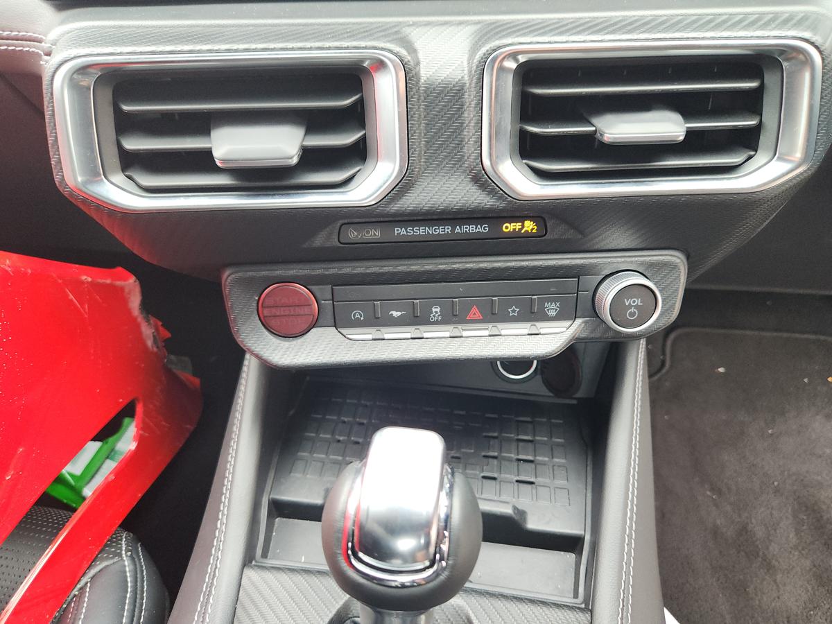 1000914966-Heater/Ac Controls