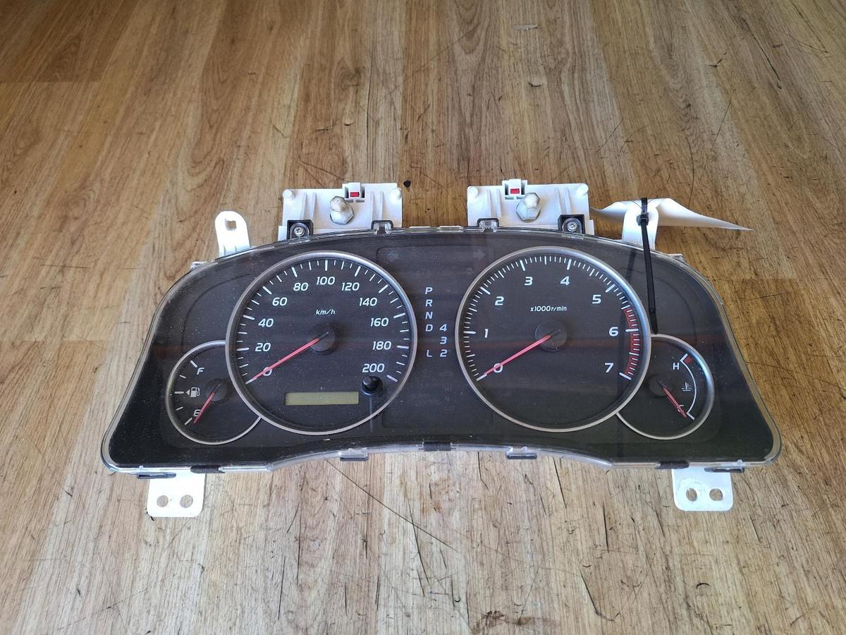1000923453-Instrument Cluster Top