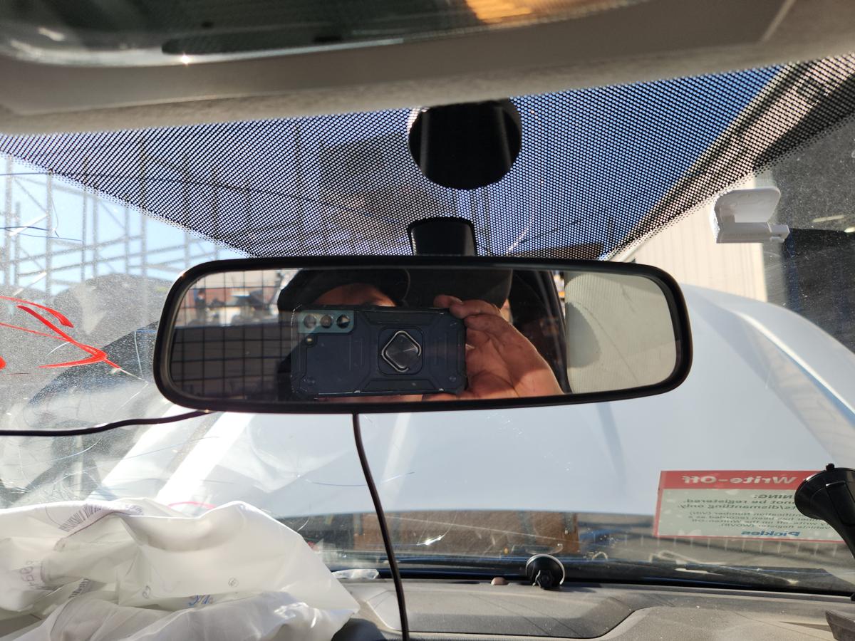 1000939153-Interior Mirror