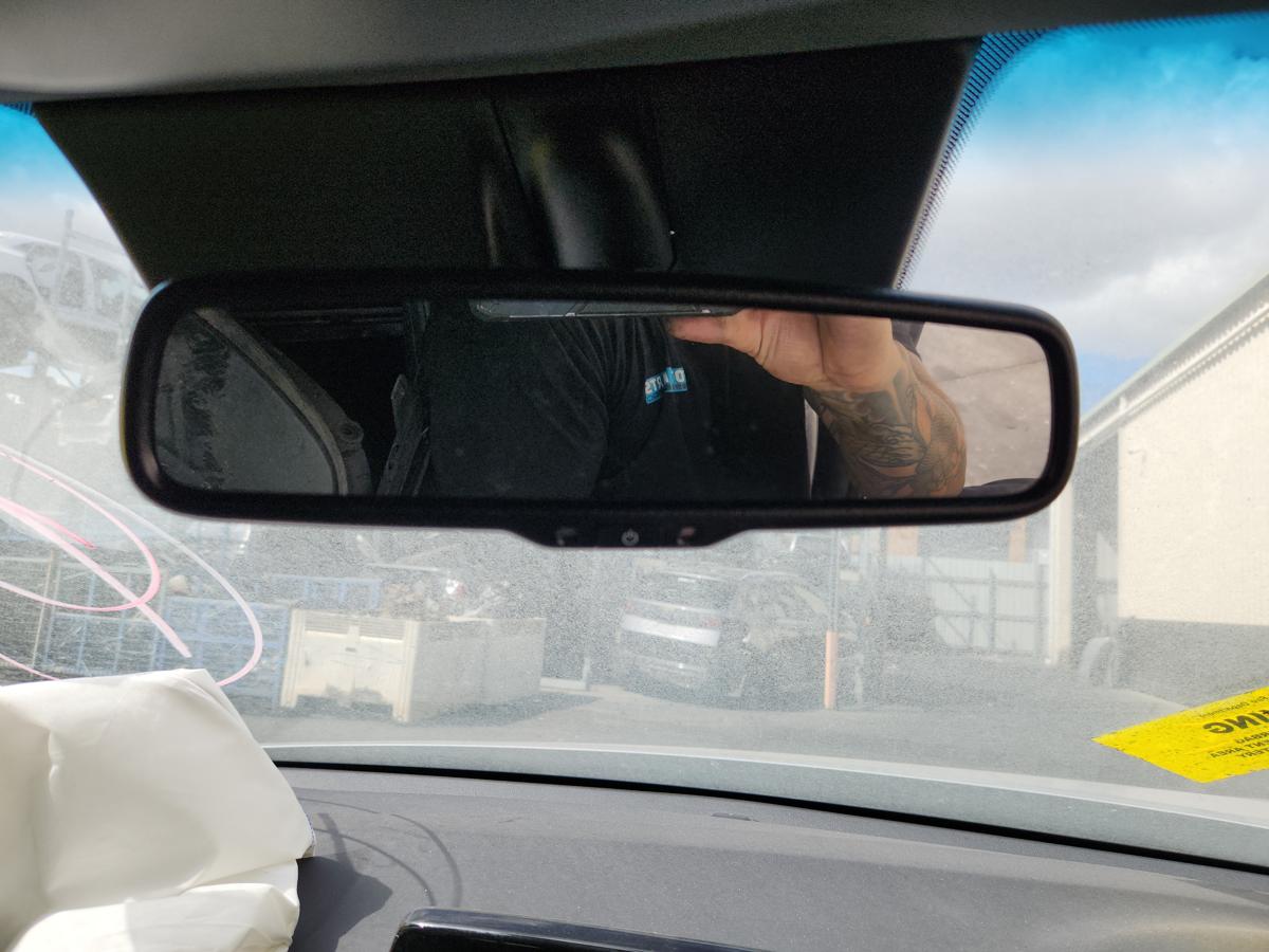 1000946154-Interior Mirror