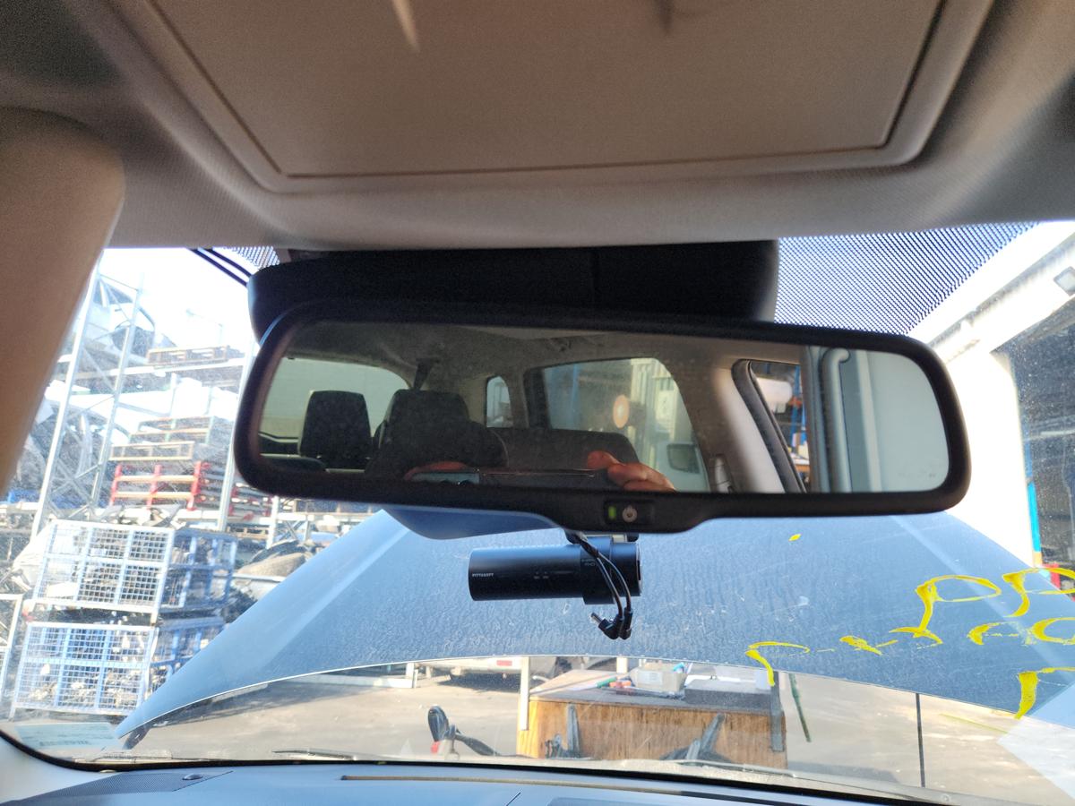 1000945129-Interior Mirror