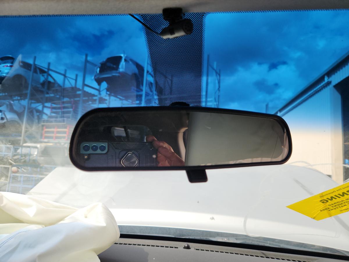 1000945262-Interior Mirror