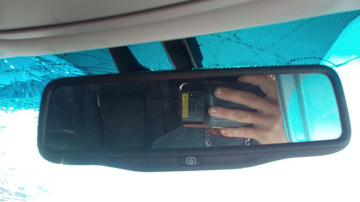 1000735952-Interior Mirror