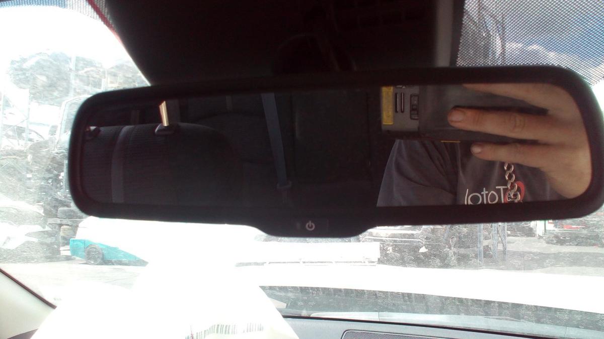 1000721846-Interior Mirror