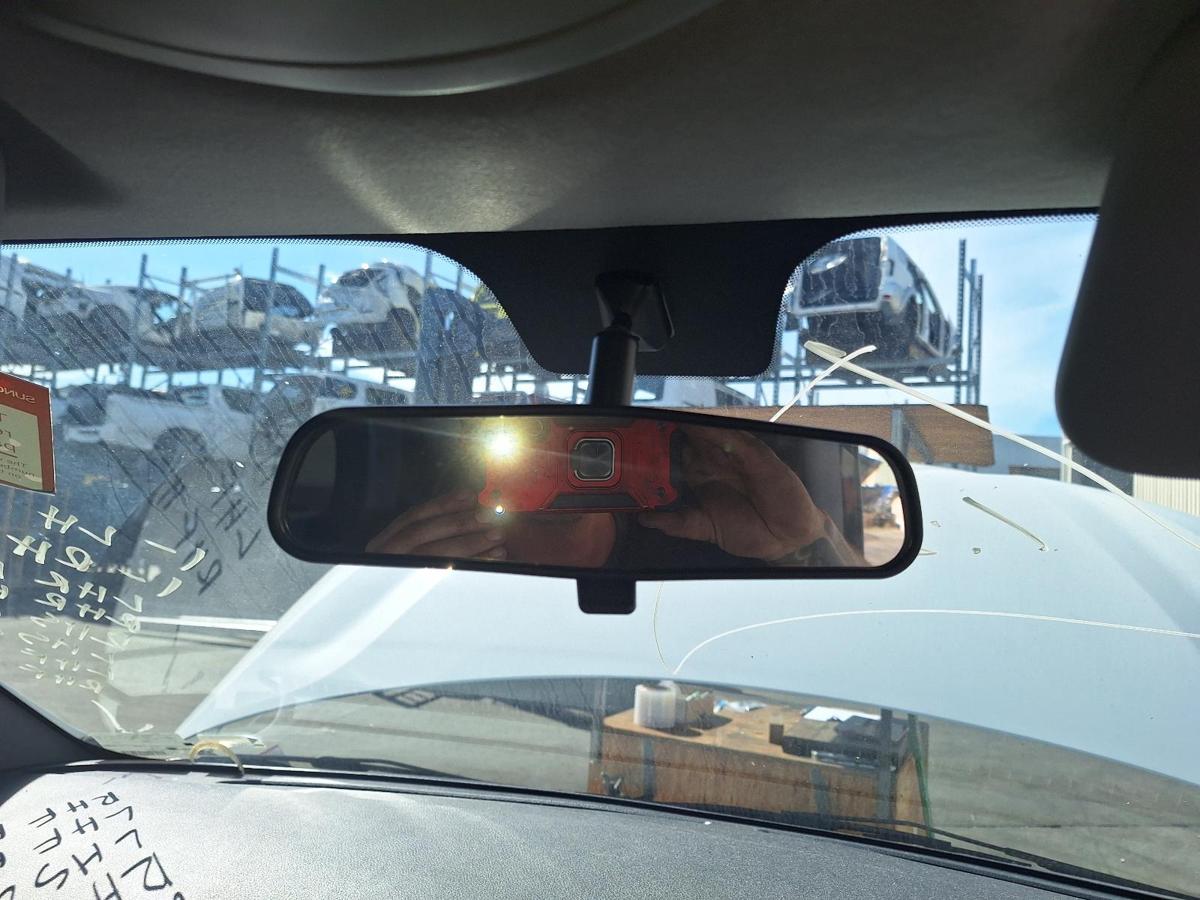 1000766411-Interior Mirror