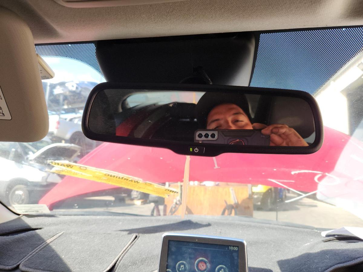 1000840656-Interior Mirror