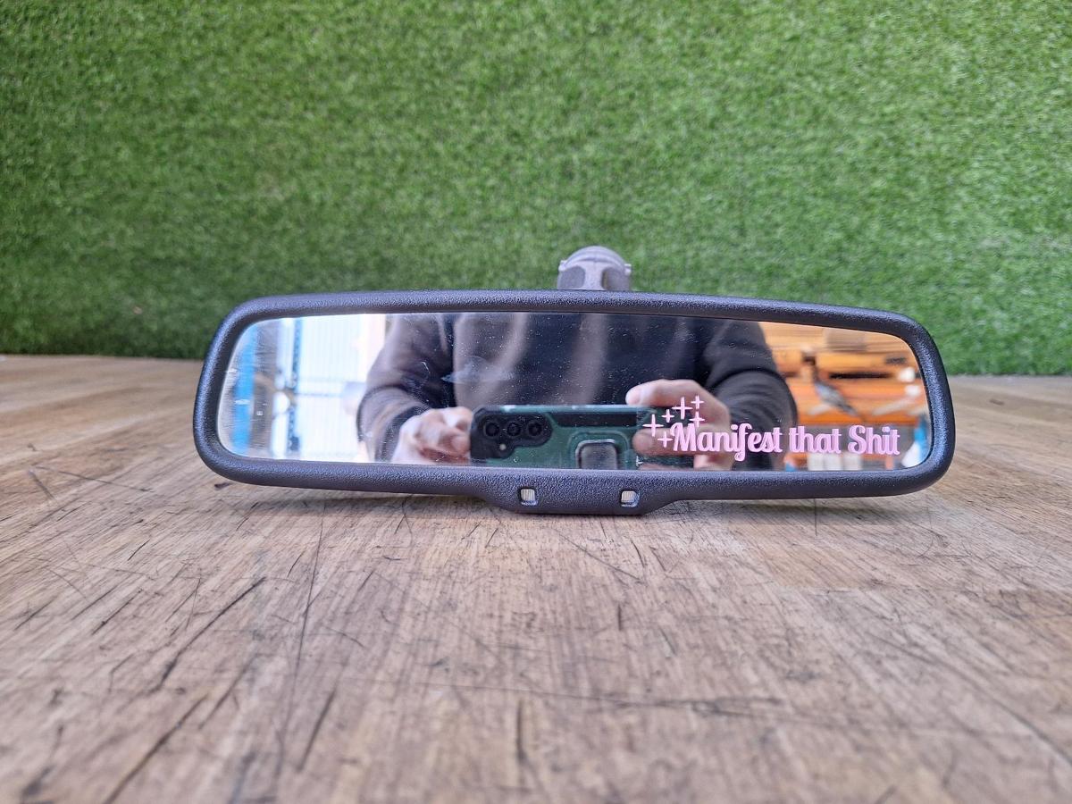 1000918568-Interior Mirror Front