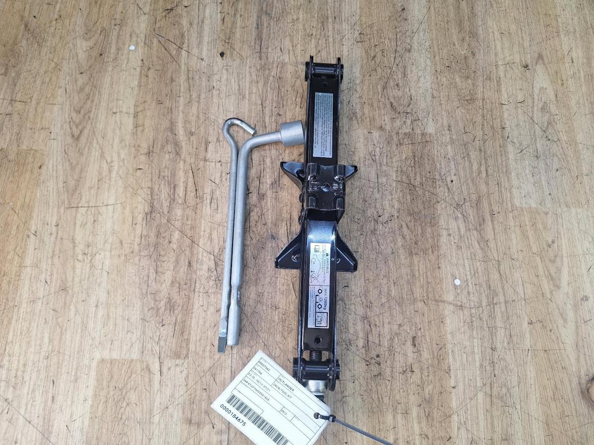 Jack/Tool Kit for MITSUBISHI OUTLANDER