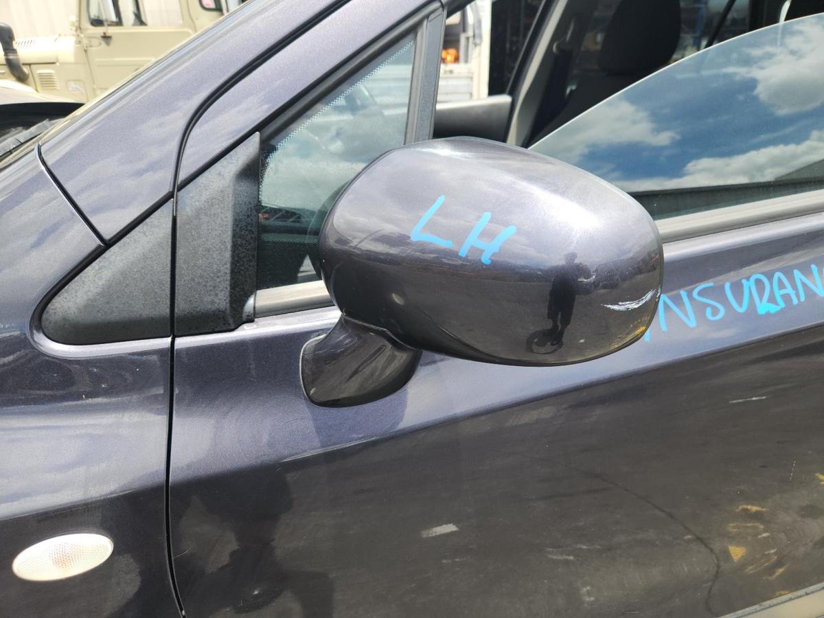1000884963-Left Door Mirror