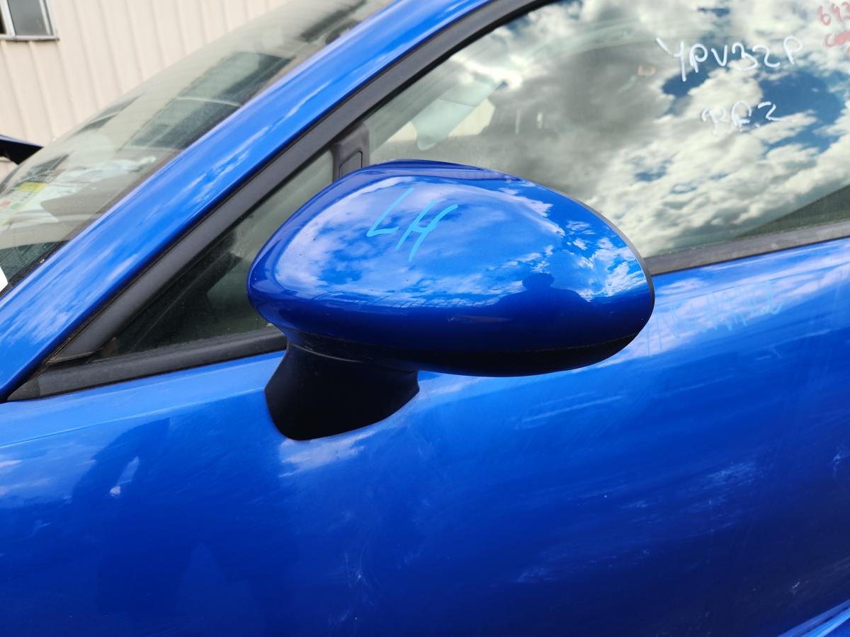 1000938530-Left Door Mirror