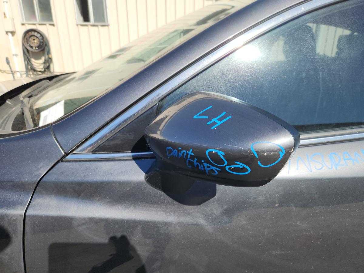 1000922318-Left Door Mirror