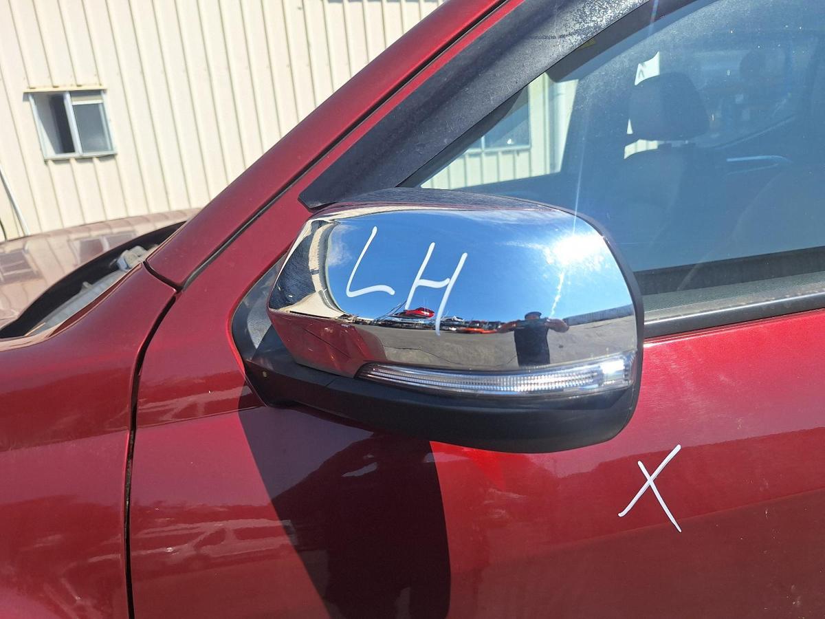 1000795321-Left Door Mirror
