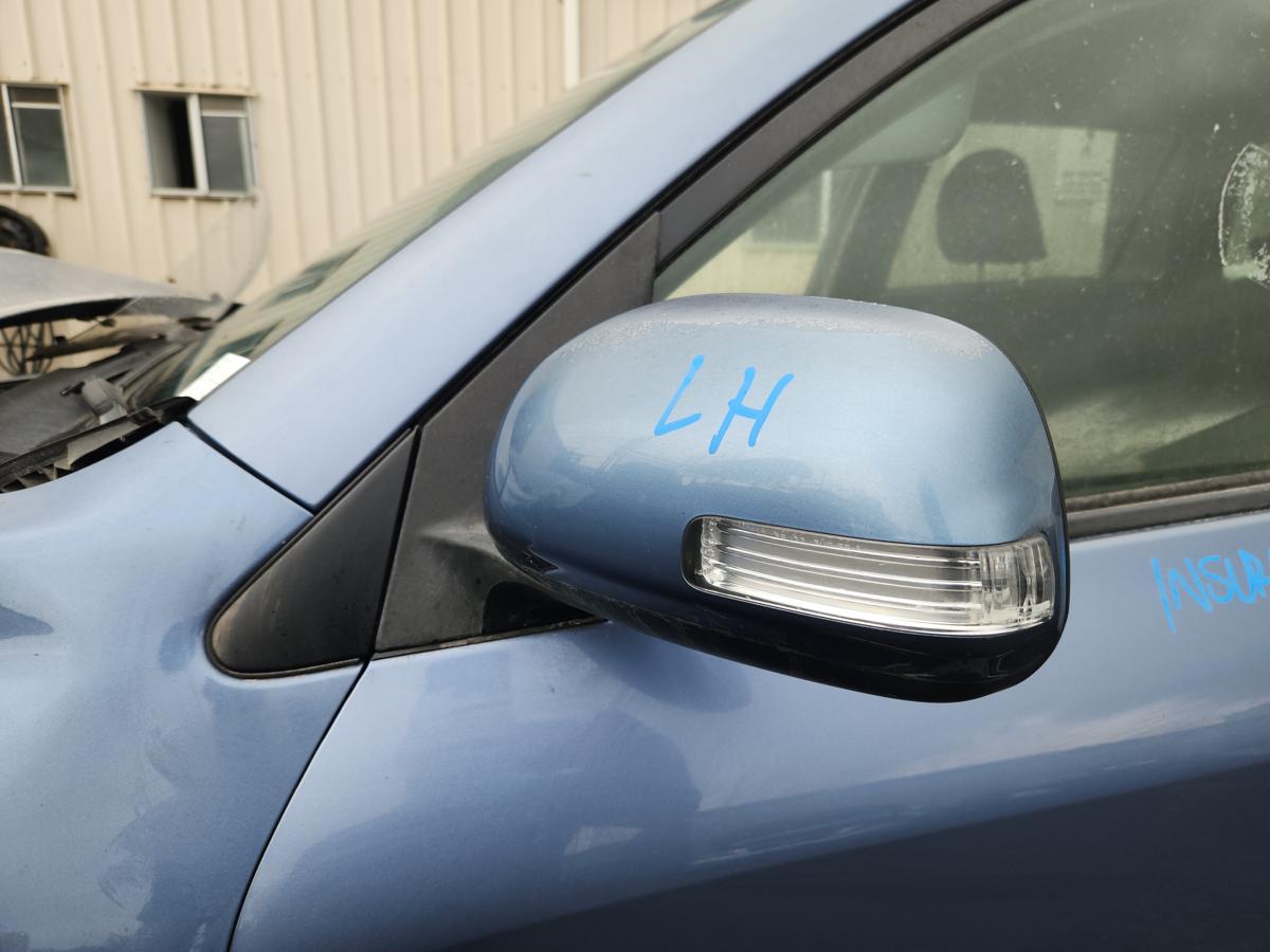 1000945652-Left Door Mirror