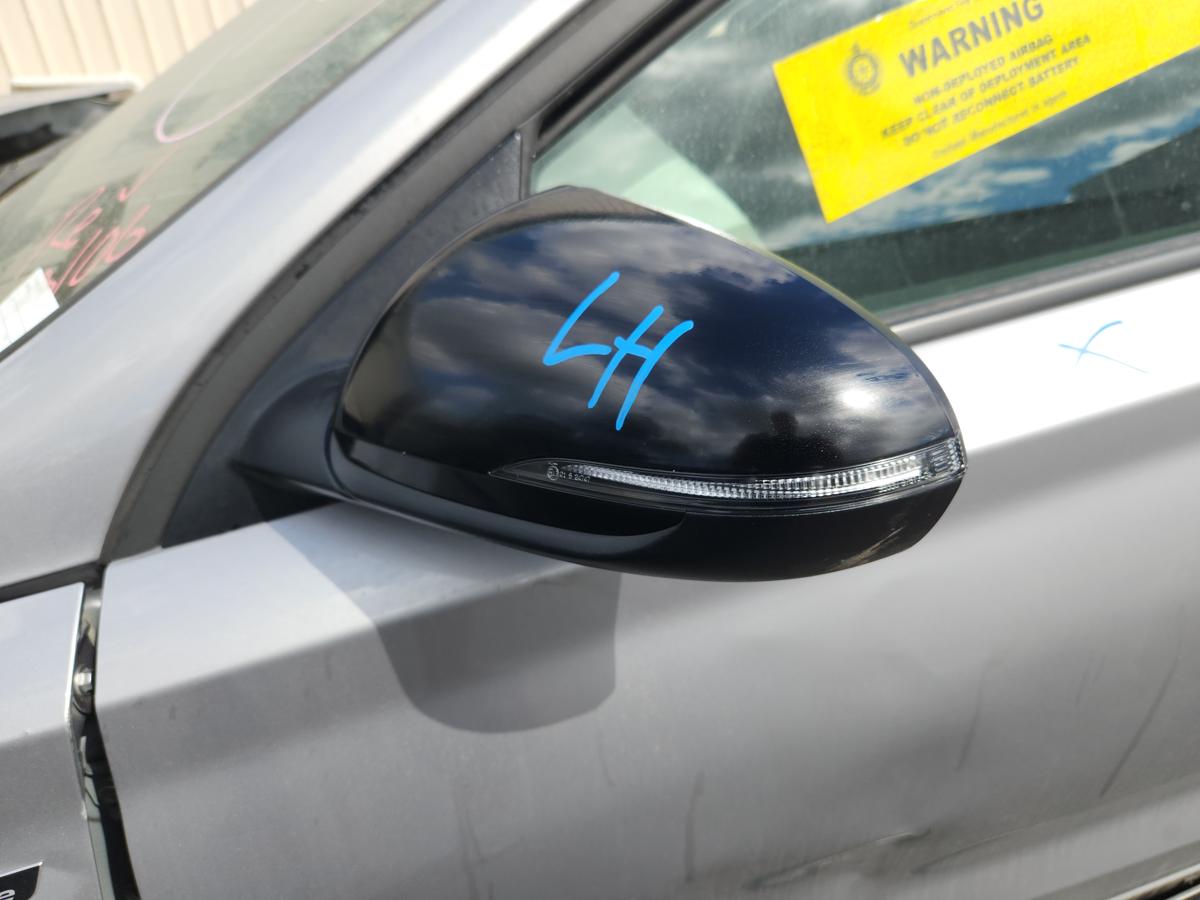 1000946091-Left Door Mirror