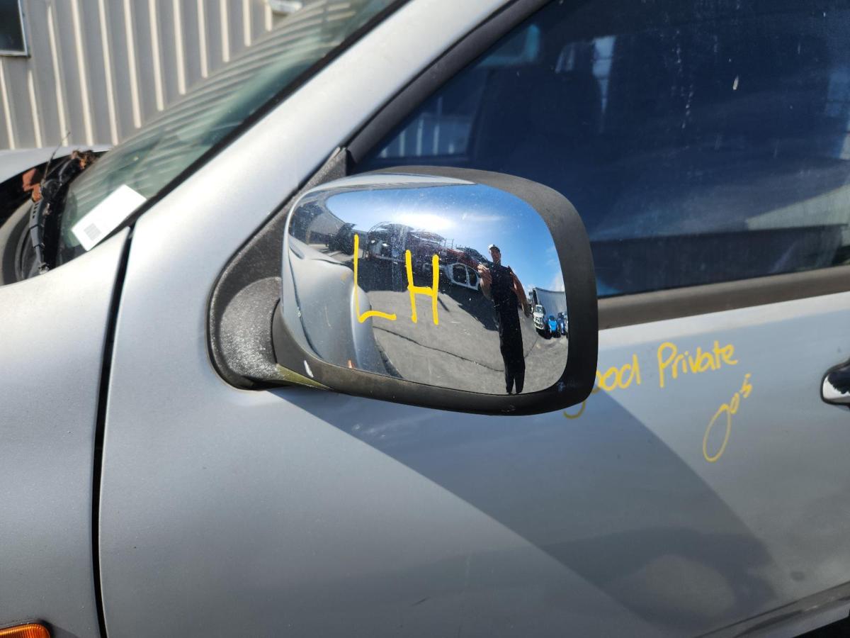1000822631-Left Door Mirror