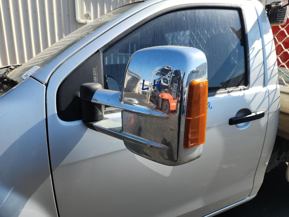 1000870851-Left Door Mirror
