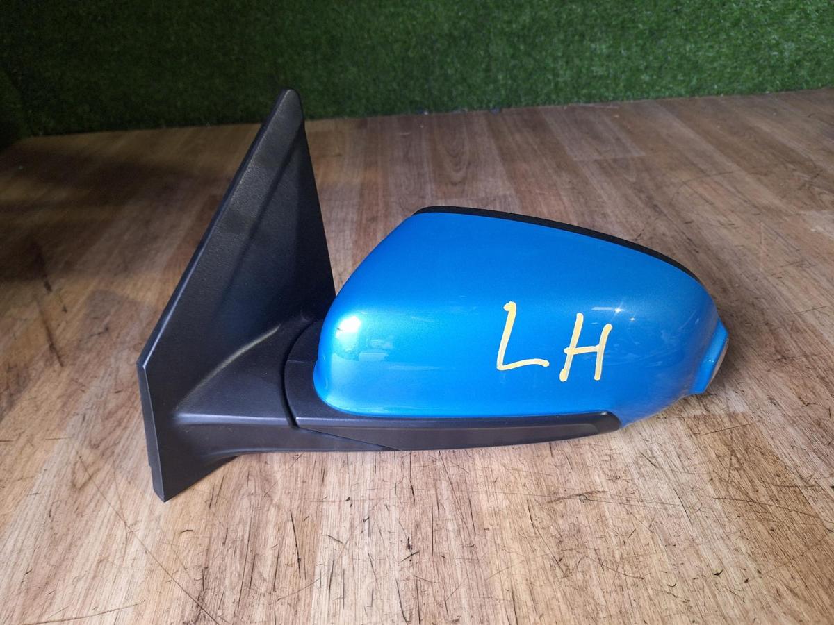 1000918030-Left Door Mirror Back