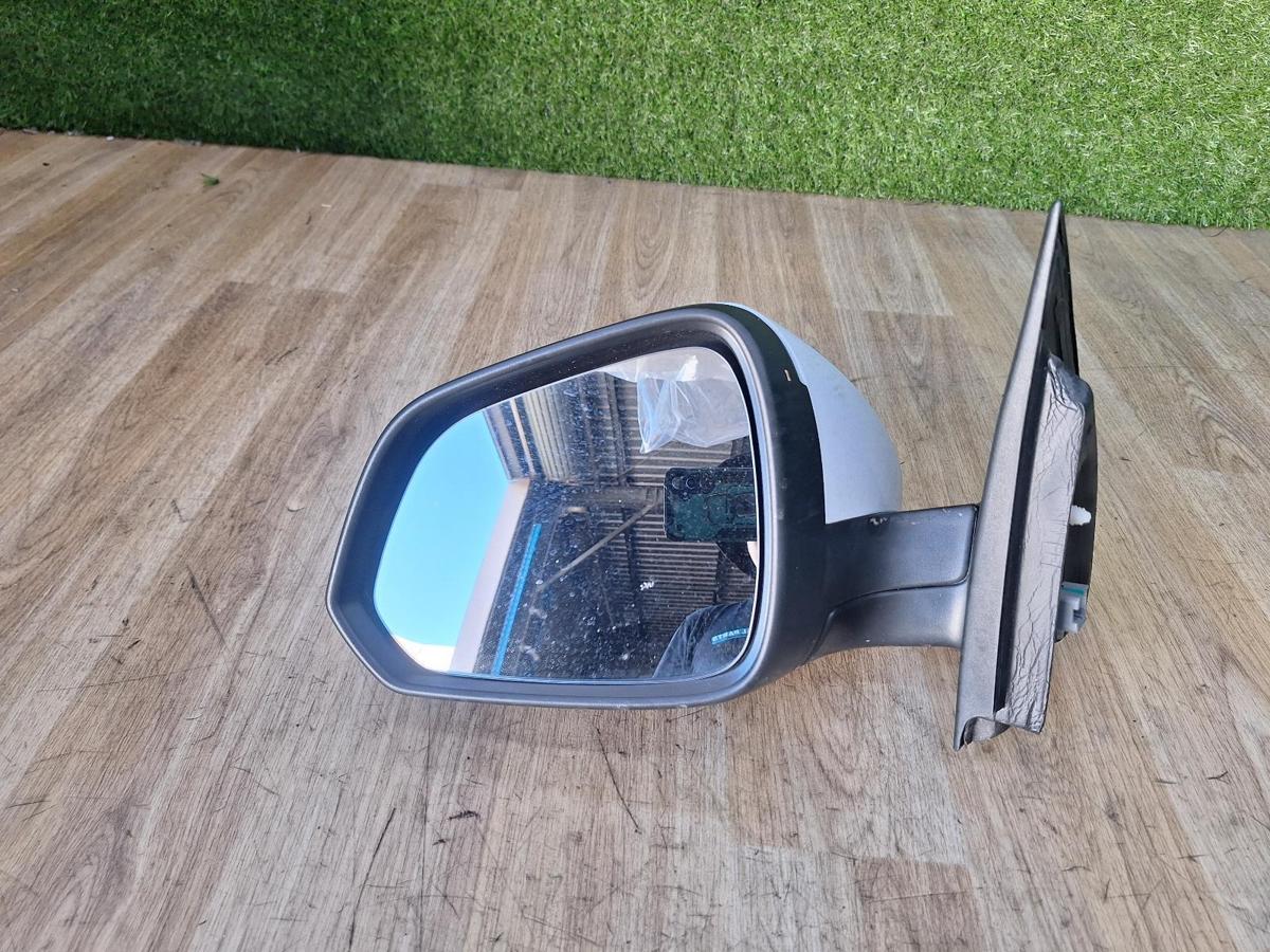 1000883164-Left Door Mirror Front