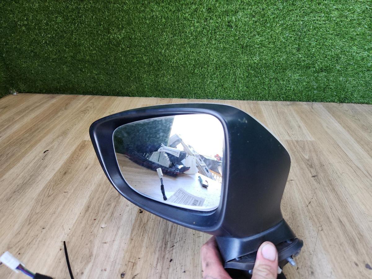 1000884444-Left Door Mirror Front