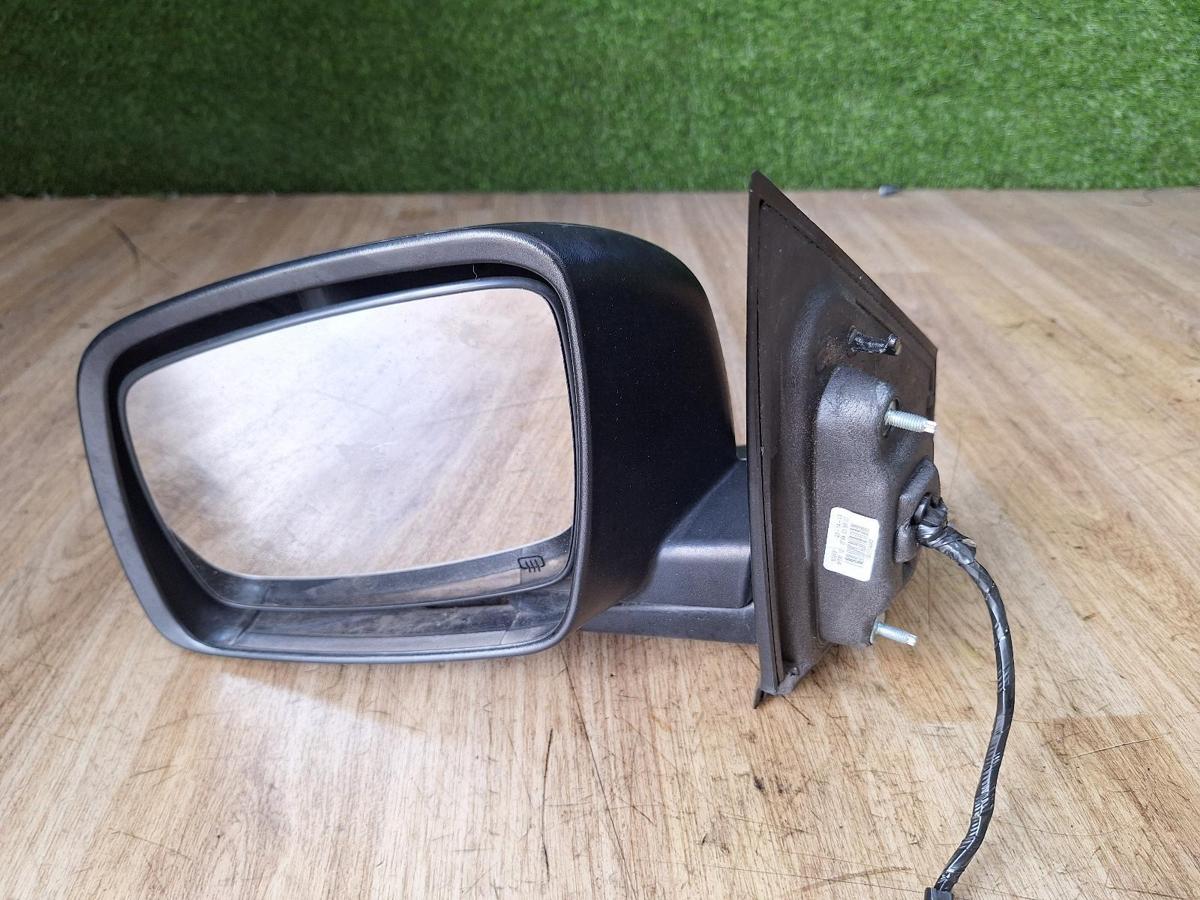 1000886942-Left Door Mirror Front