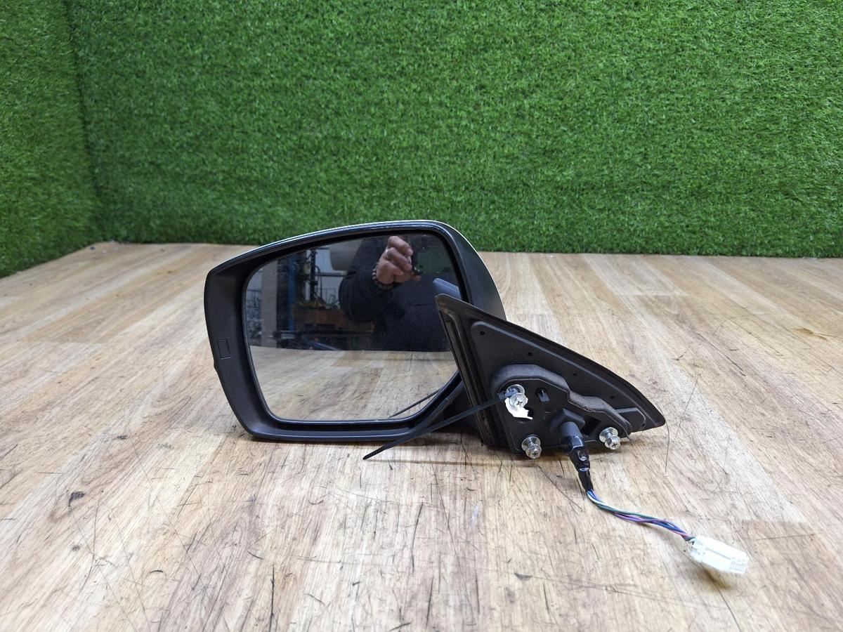 1000930680-Left Door Mirror Front