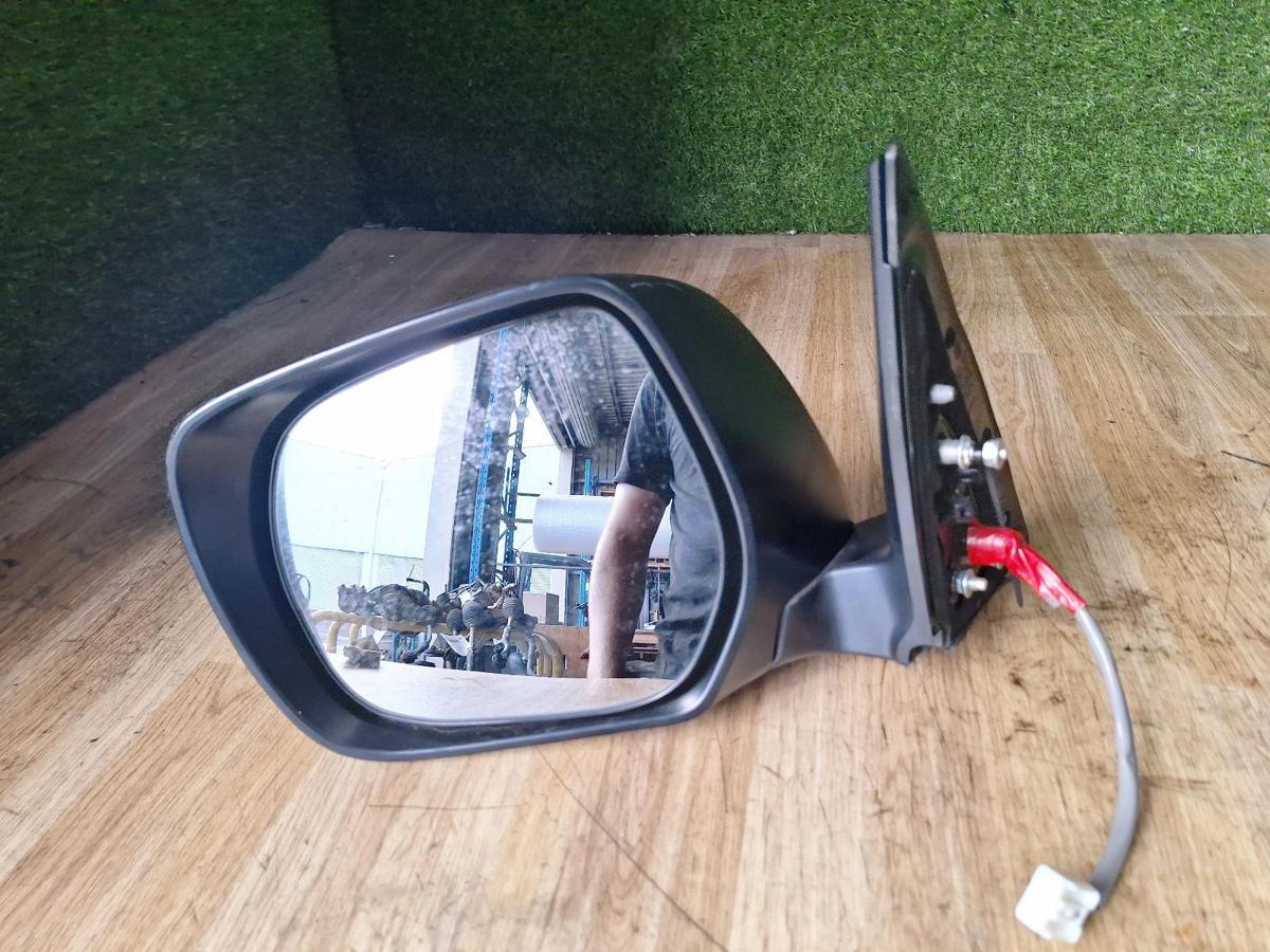 1000897721-Left Door Mirror Front