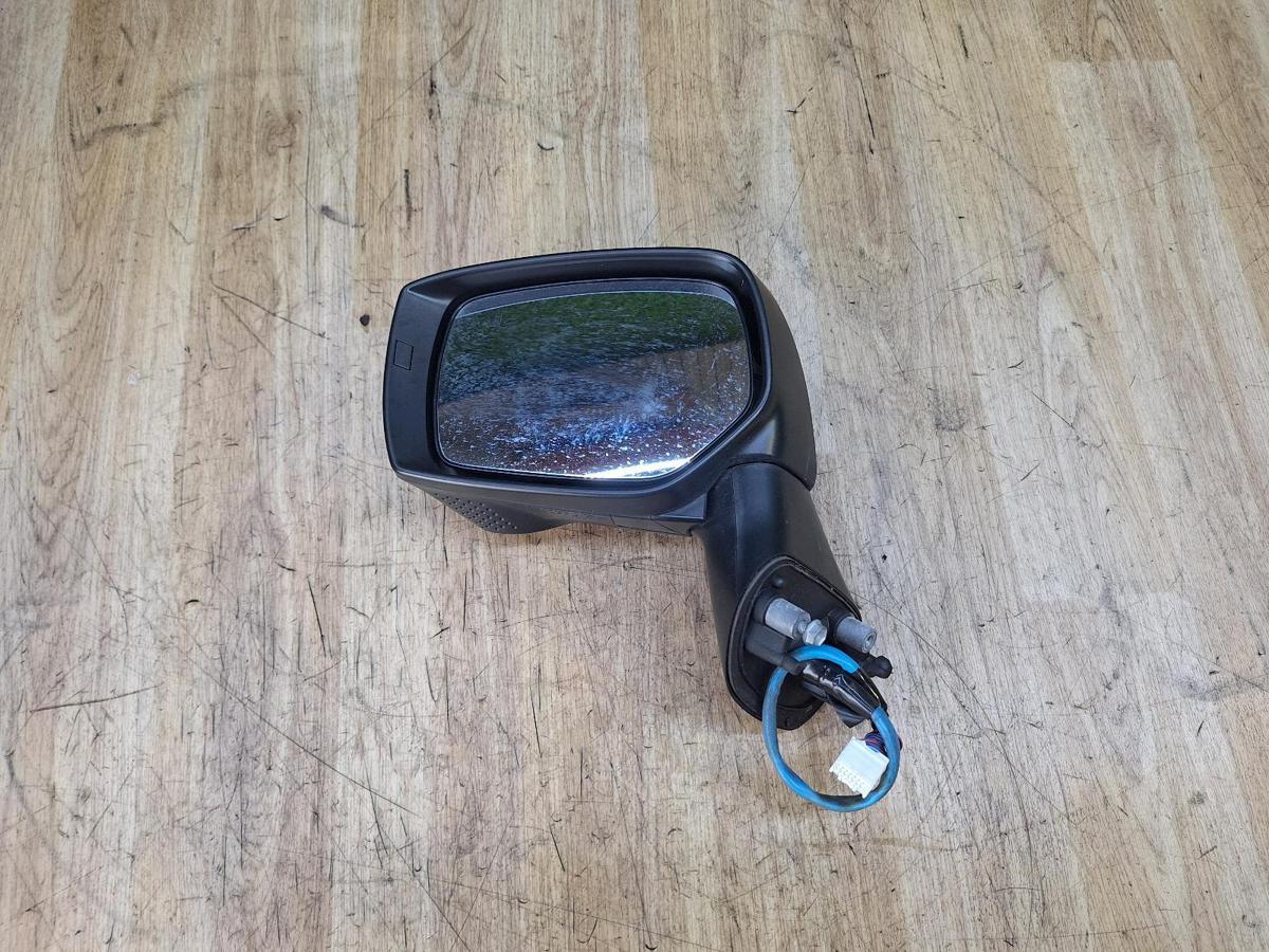 1000926768-Left Door Mirror Front