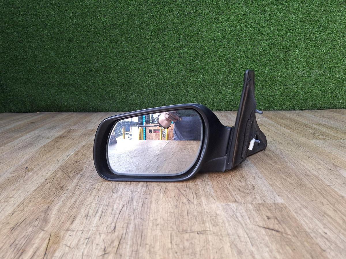 1000943111-Left Door Mirror Front