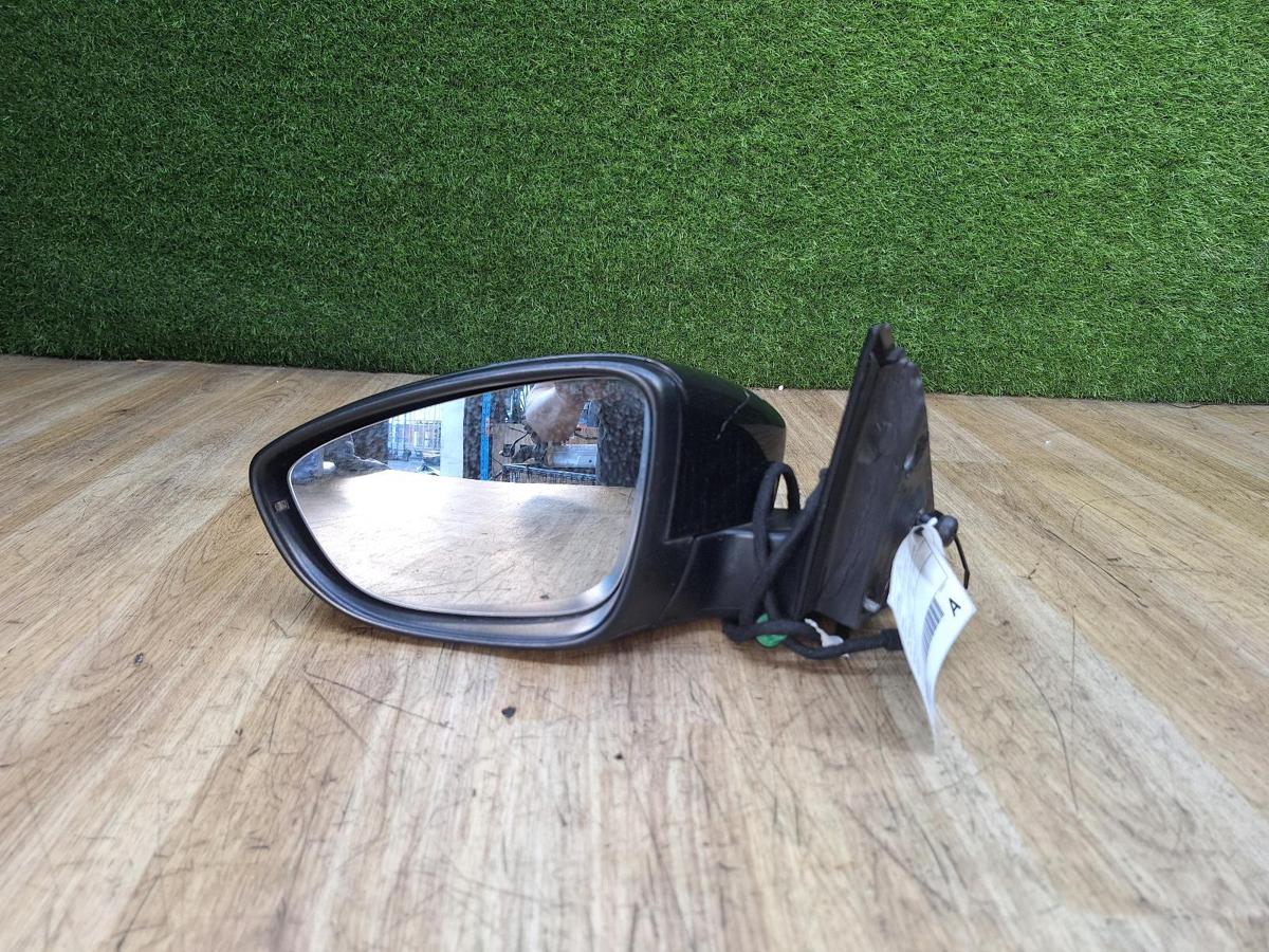 1000939689-Left Door Mirror Front