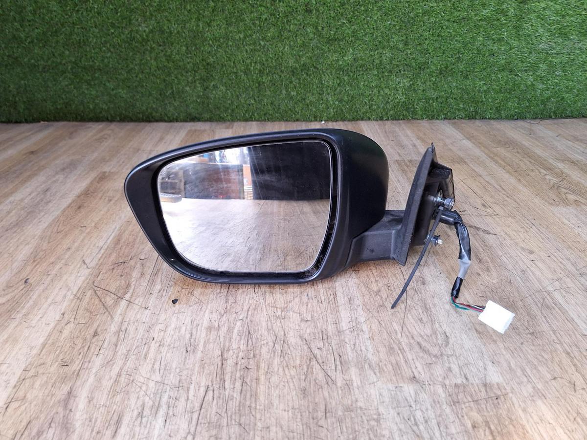 1000938955-Left Door Mirror Front
