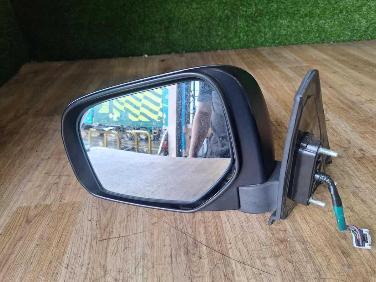 Left Door Mirror for MITSUBISHI CHALLENGER