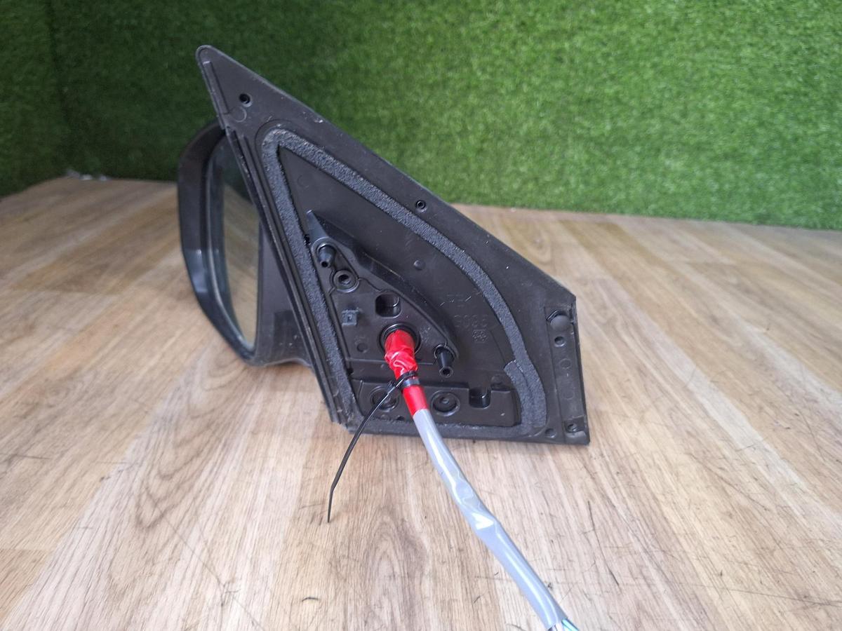1000894102-Left Door Mirror Mount