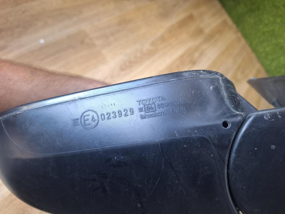 1000894102-Left Door Mirror Part Number