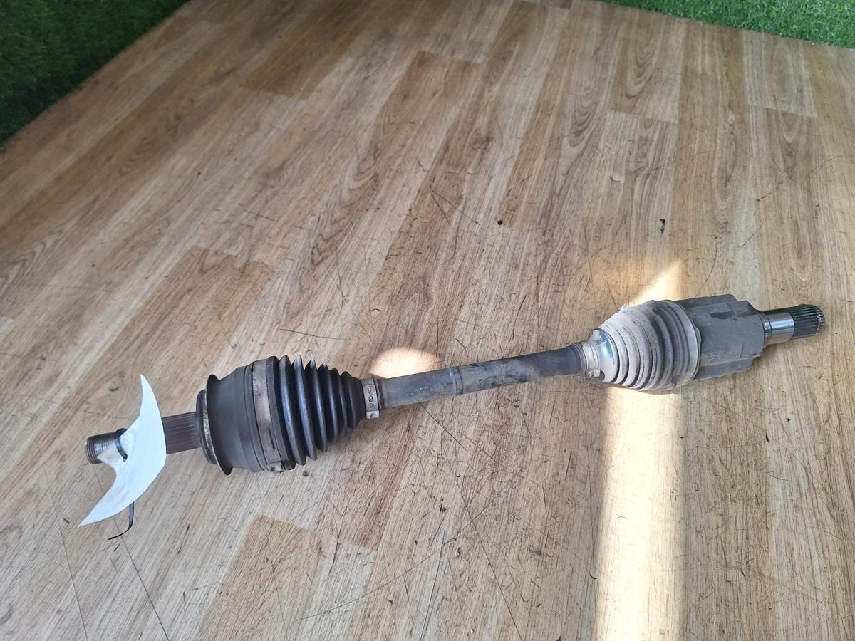 1000906345-Left Driveshaft Top