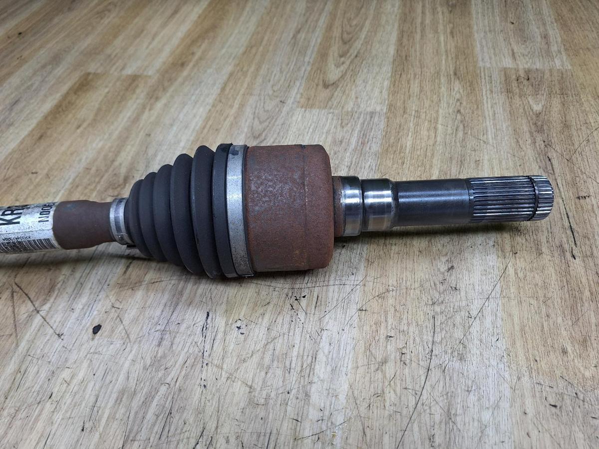1000934502-Left Driveshaft Top