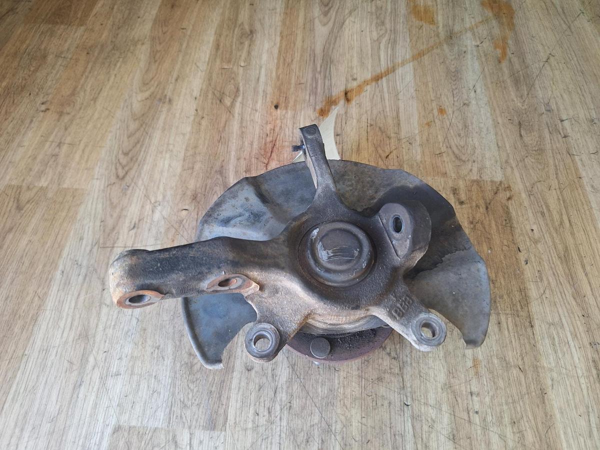 1000898572-Left Front Hub Assembly Bottom