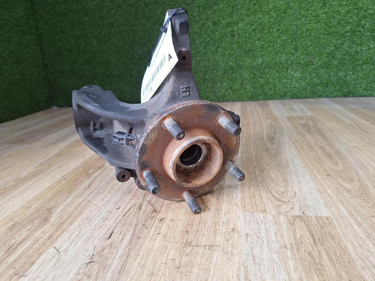1000881546-Left Front Hub Assembly Top