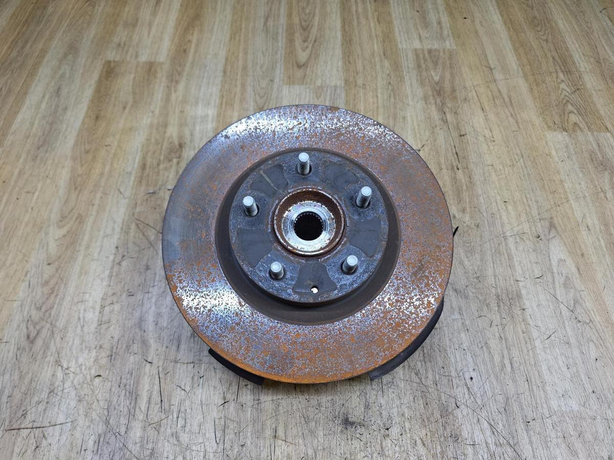 1000926013-Left Front Hub Assembly Top