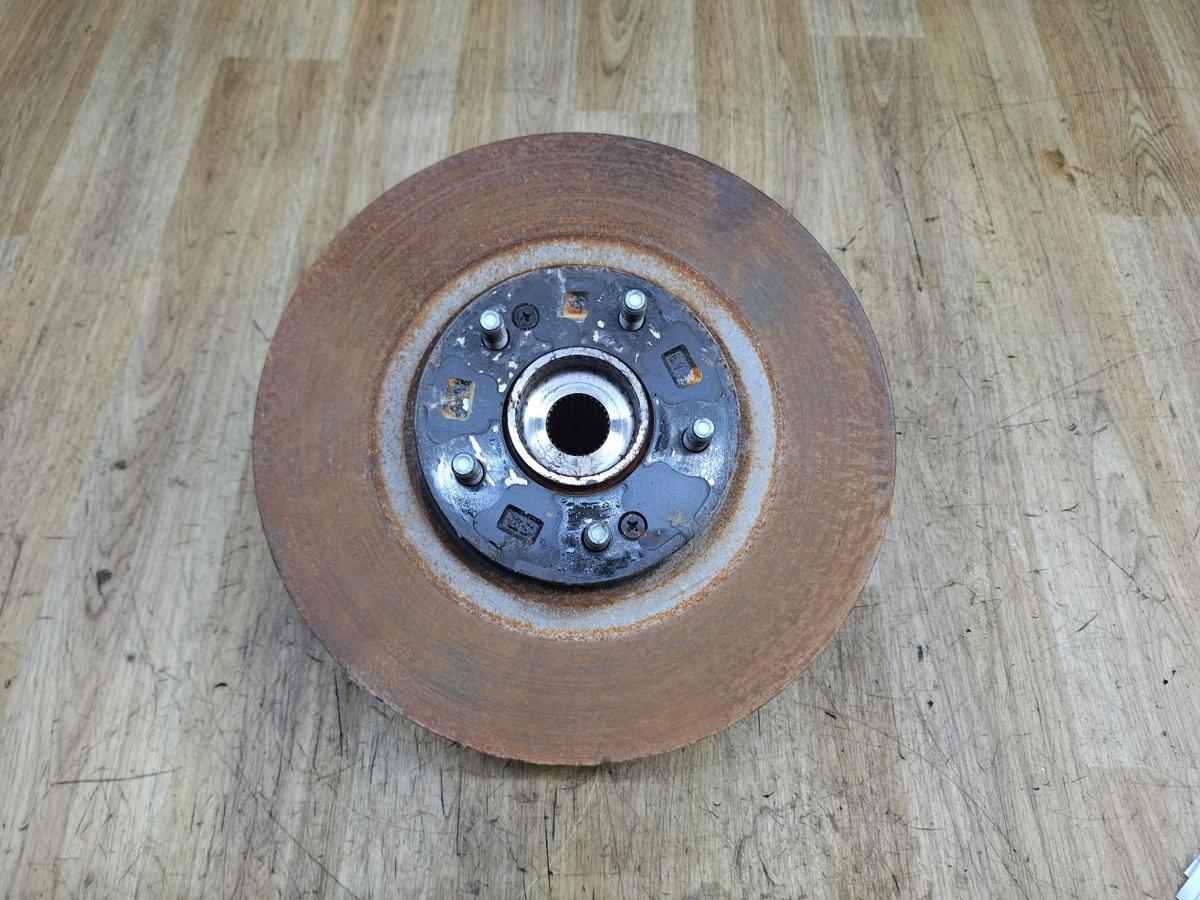 1000930517-Left Front Hub Assembly Top