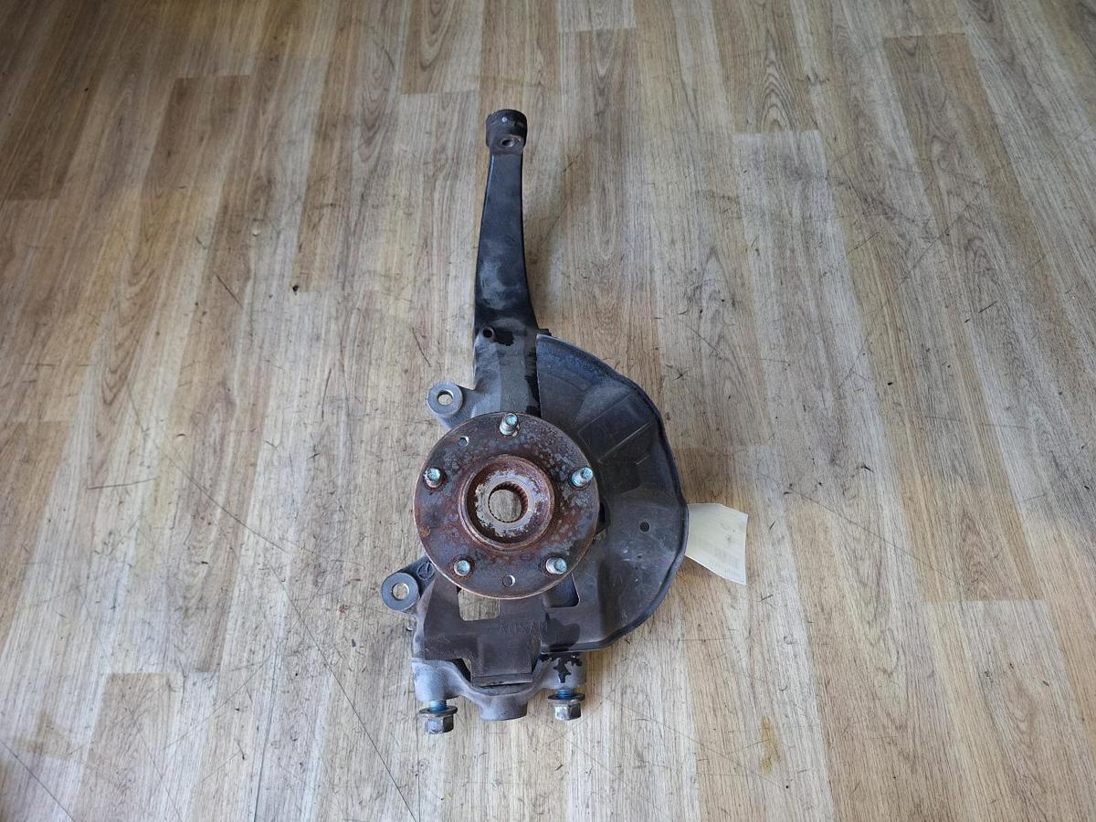 1000892458-Left Front Hub Assembly Top