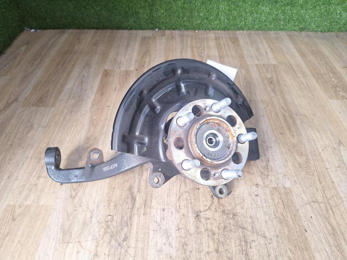 1000894972-Left Front Hub Assembly Top