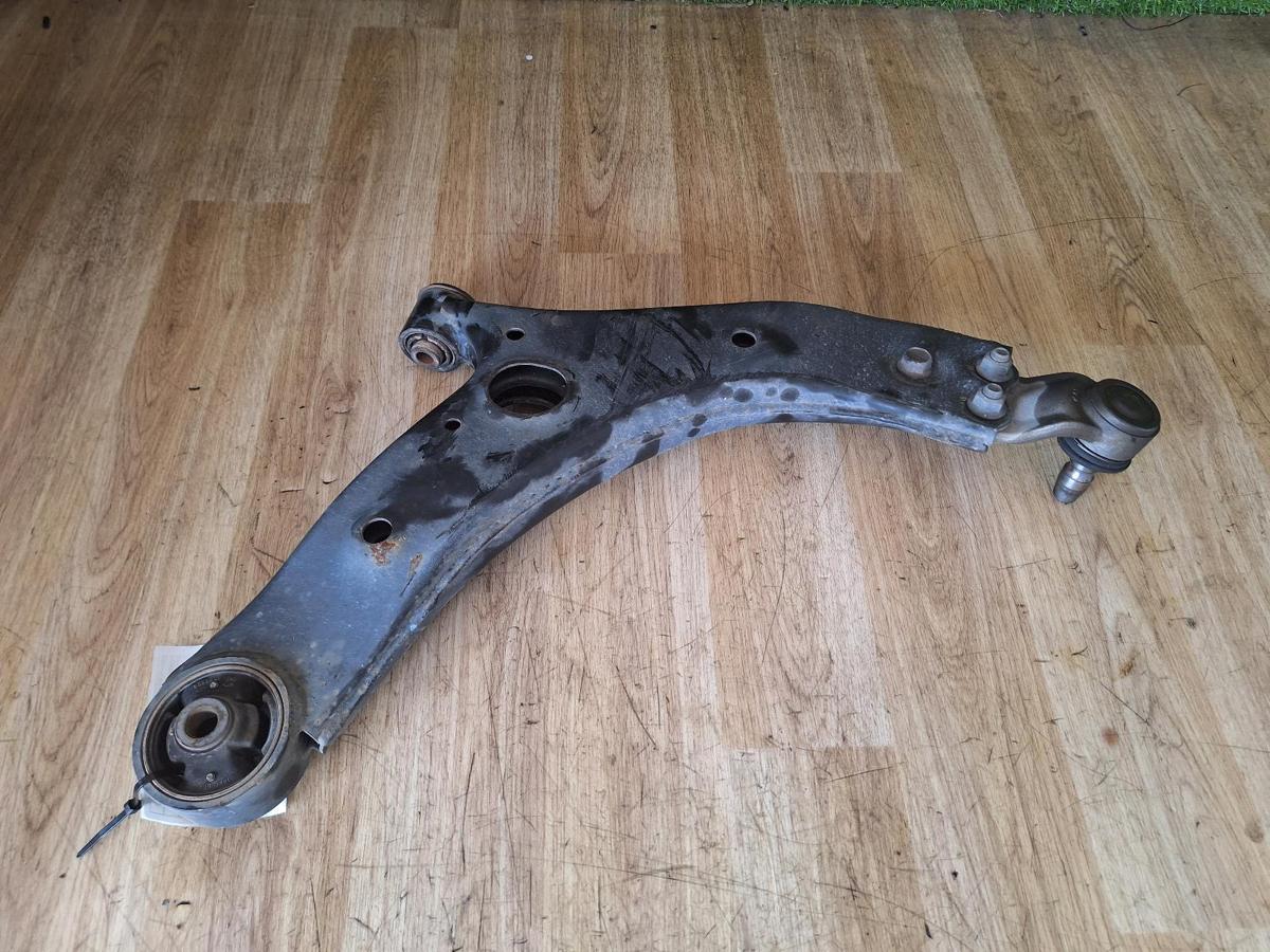 1000907083-Left Front Lower Control Arm Rear Bottom