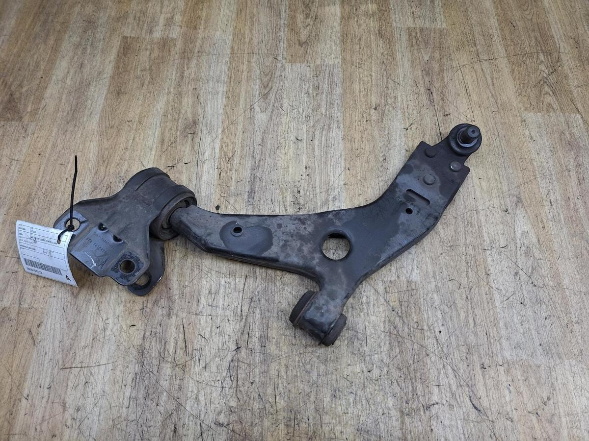 Left Front Lower Control Arm for FORD FOCUS