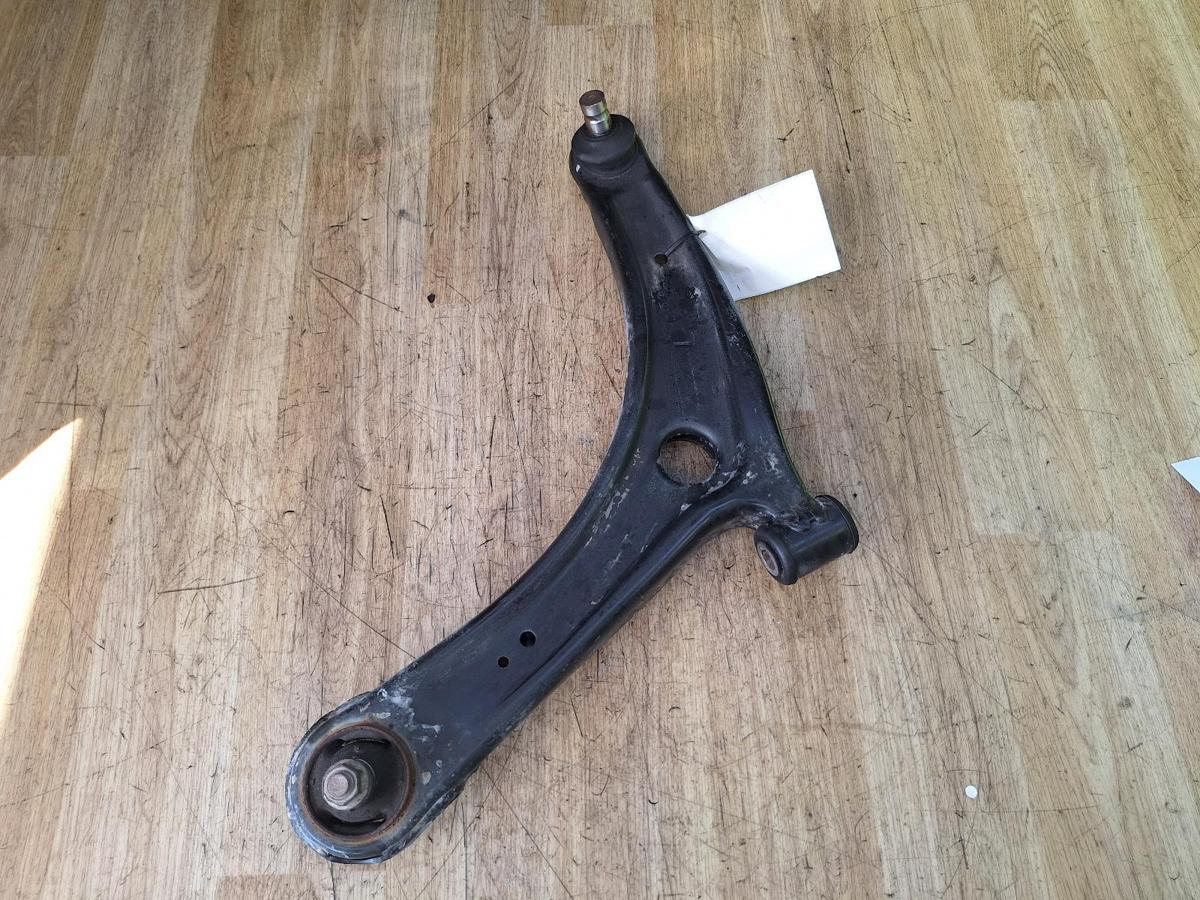 Left Front Lower Control Arm for MITSUBISHI OUTLANDER