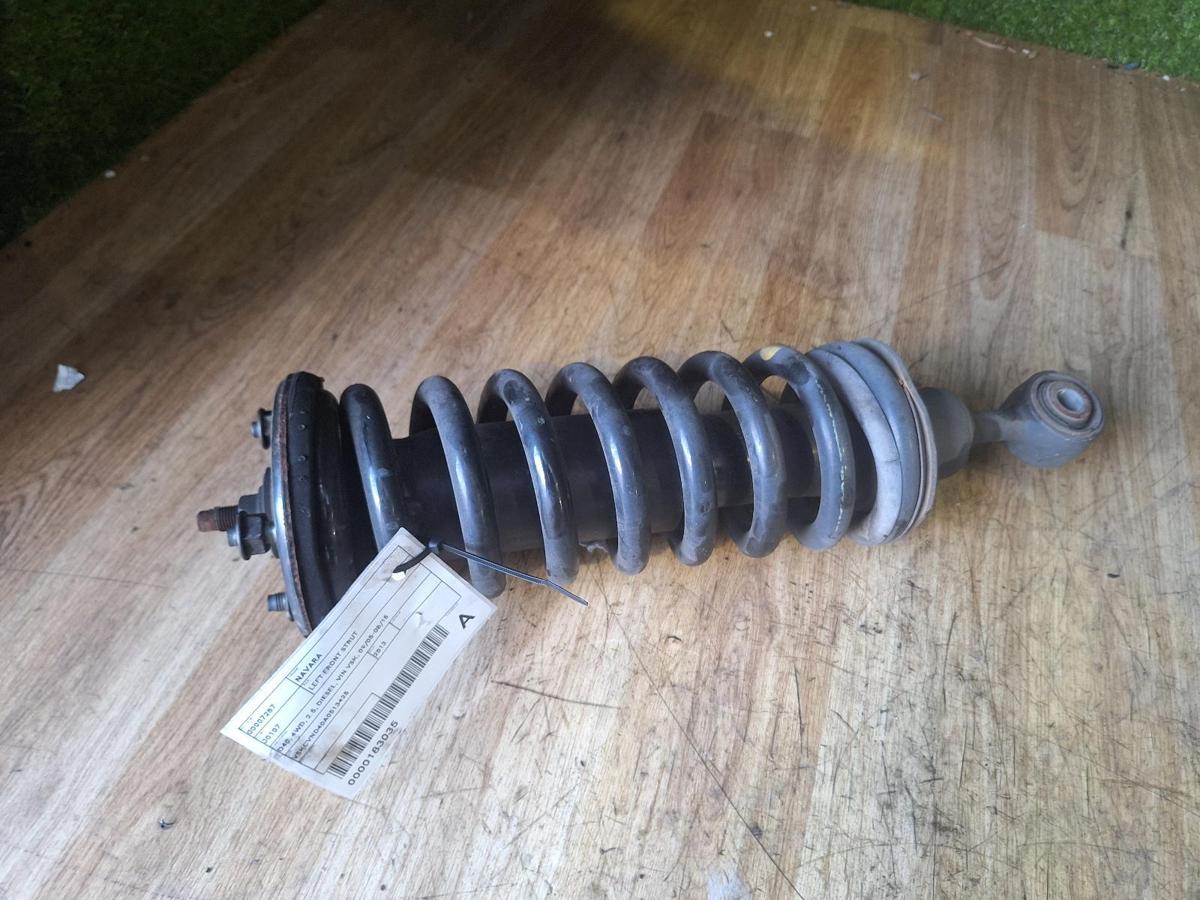 1000911870-Left Front Strut Top