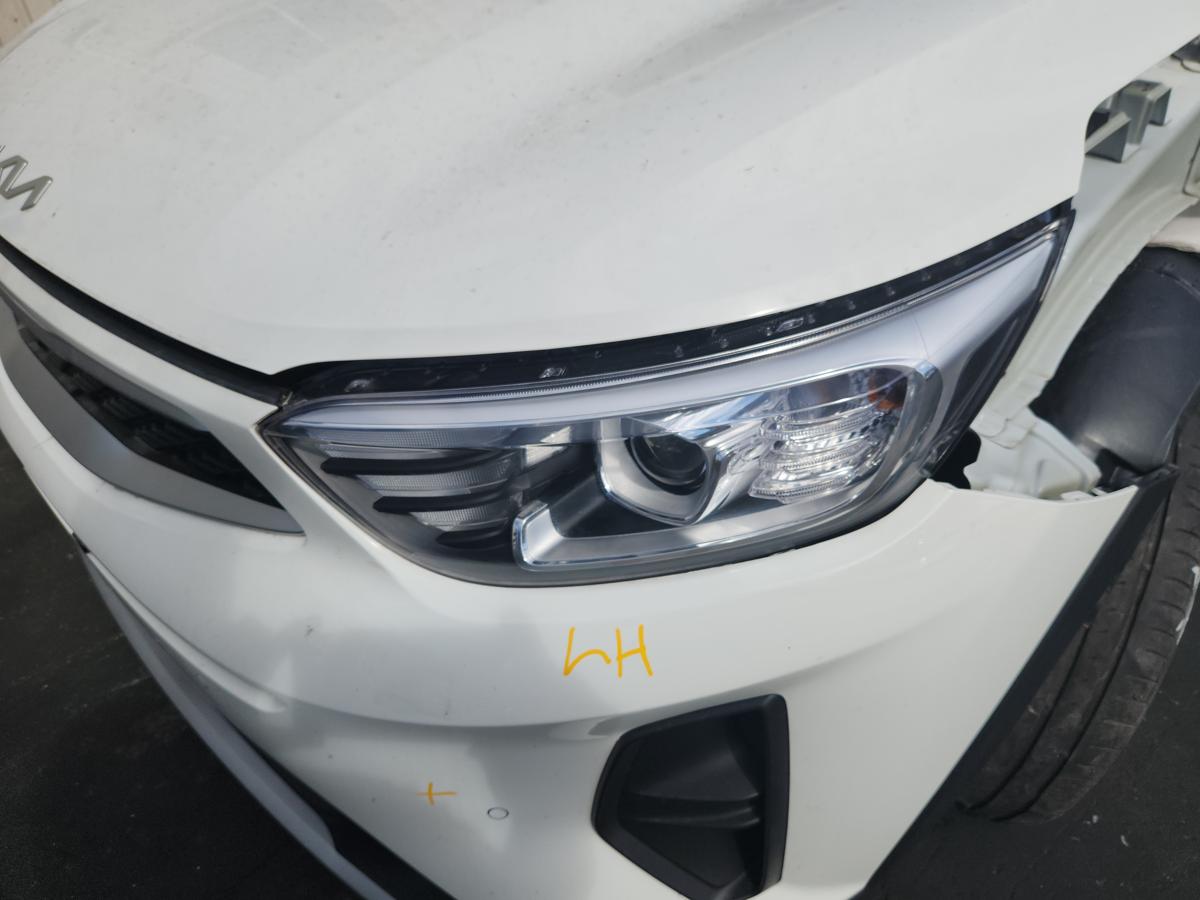 1000942451-Left Headlamp